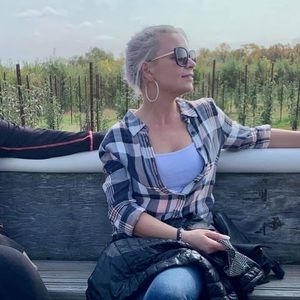 Meet your Posher, Monika